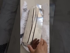 Дисплей небольших листов из нержавеющей стали